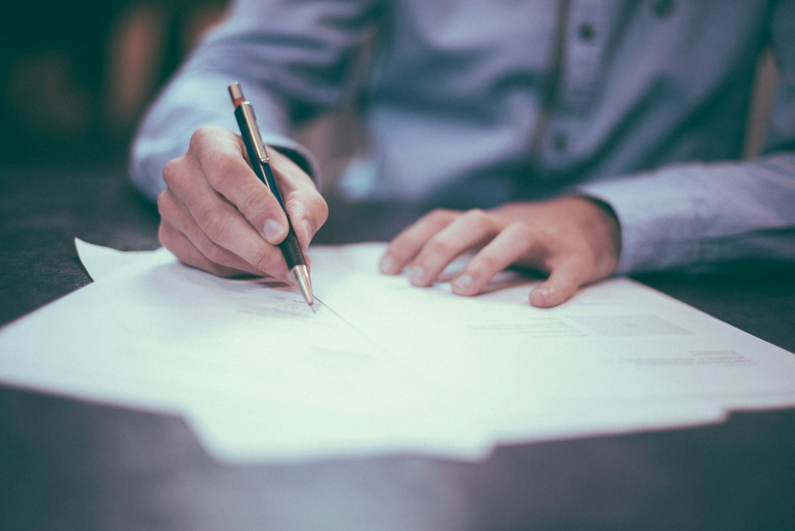 Contract drafting and negotiation — Shah Grossi contracts attorneys in Los Angeles