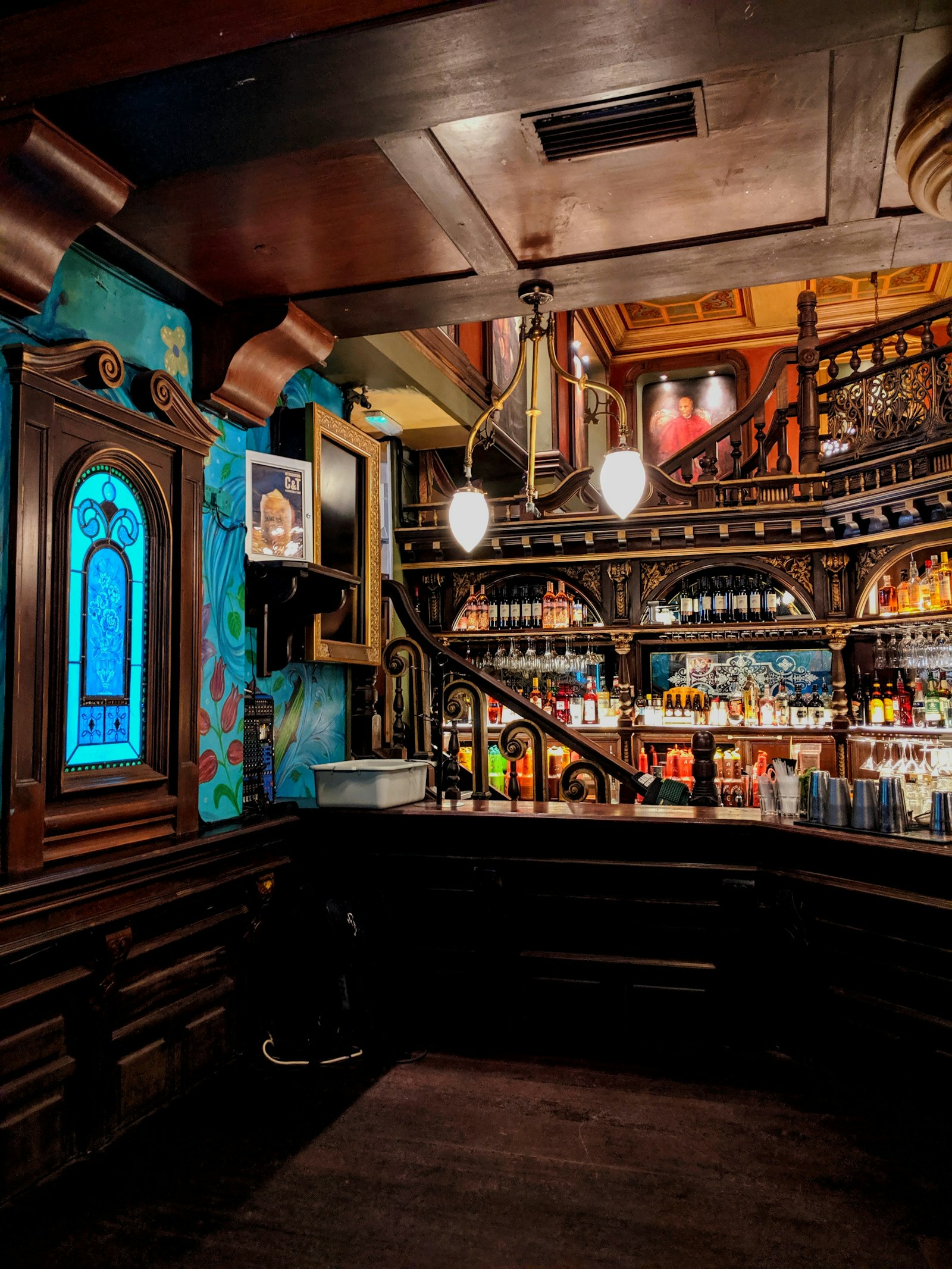 California liquor licensing and ABC attorneys — Shah Grossi representation for restaurants and bars